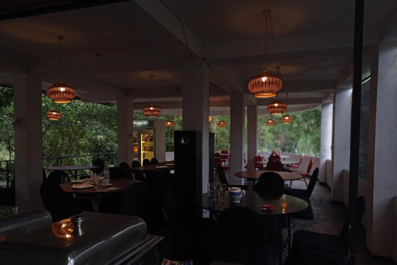 White House Riverside Retreat Nallathanniya Εξωτερικό φωτογραφία